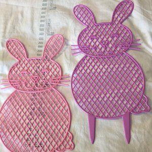 EASTER YARD OR PLANT BUNNIES>>>